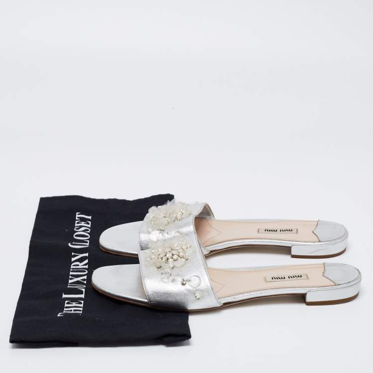 Pre Owned Miu Miu Silver Leather Embellished Flats Size 40