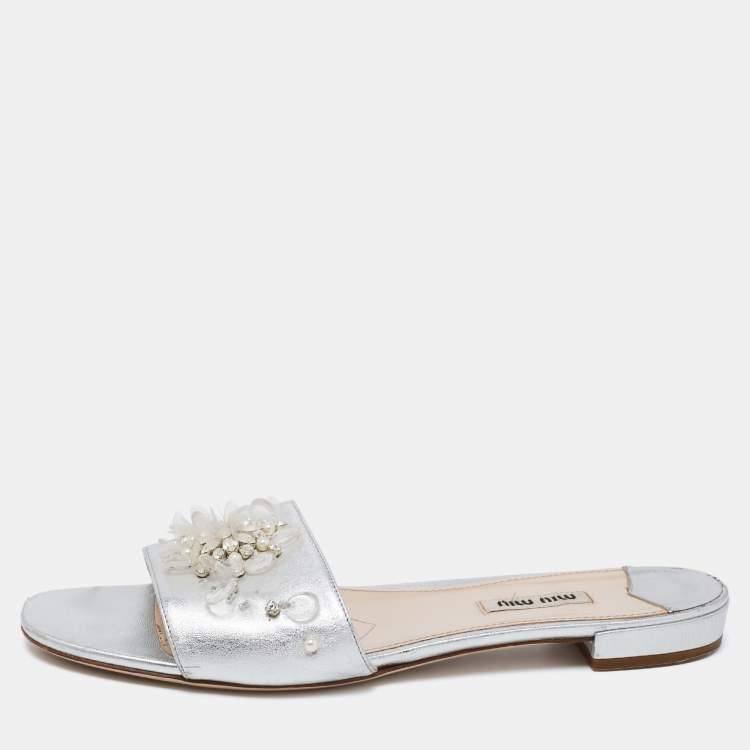 Pre Owned Miu Miu Silver Leather Embellished Flats Size 40