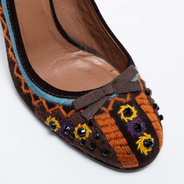 Pre Owned Miu Miu Dark Brown Suede Embroidered Round Toe Pumps Size 37.5