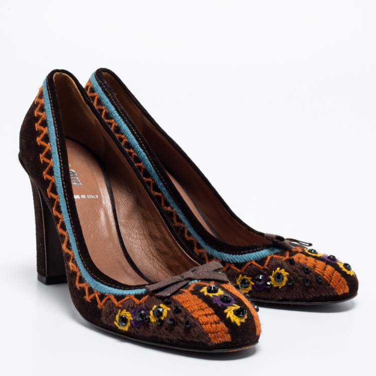 Pre Owned Miu Miu Dark Brown Suede Embroidered Round Toe Pumps Size 37.5
