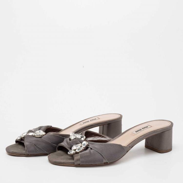 Pre Owned Miu Miu Grey Satin and Canvas Knot Crystal Embellished Slide Sandals Size 39.5