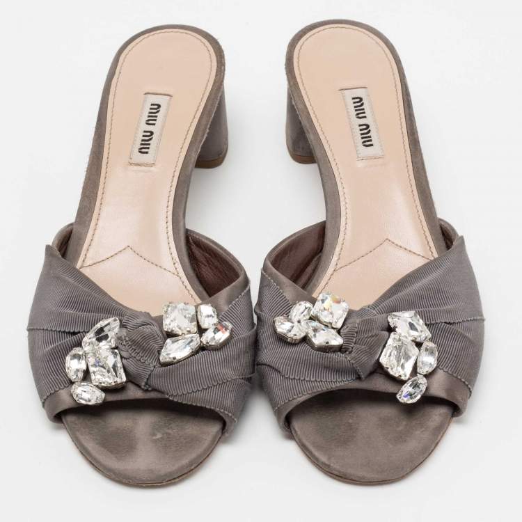 Pre Owned Miu Miu Grey Satin and Canvas Knot Crystal Embellished Slide Sandals Size 39.5