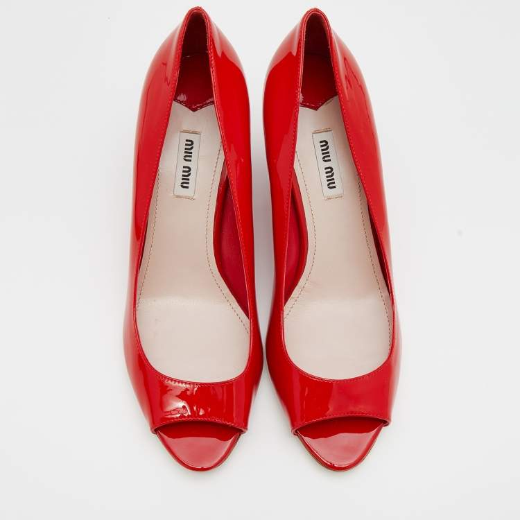 Pre Owned Miu Miu Red Patent Leather Peep Toe Pumps Size 39