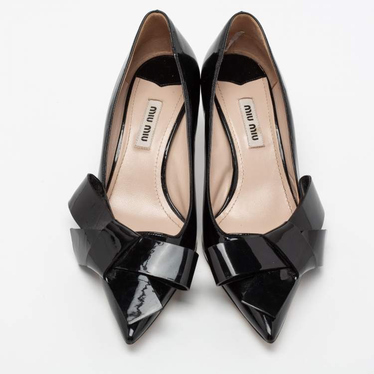 Pre Owned Miu Miu Black Patent Leather Bow Pointed Toe Pumps Size 35.5