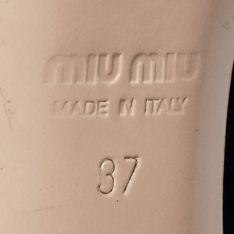 مملوكة مسبقًا Miu Miu Blue Patent Leather Bow Block Heel Pumps Size 37