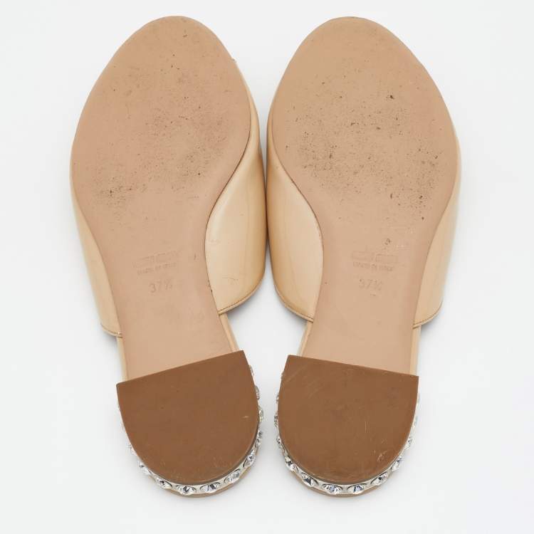 Pre Owned Miu Miu Beige Patent Leather Bow Crystal Embellished Flat Slide Sandals Size 37.5