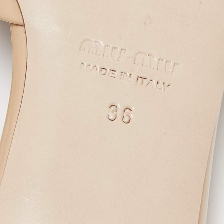 Pre Owned Miu Miu Beige Patent Leather Faux Pearl Embellished Flat Slides Size 36