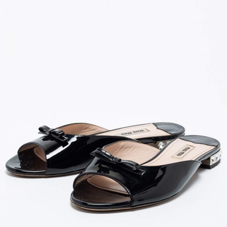 Pre Owned Miu Miu Black Patent Leather Bow Embellished Slides Size 37