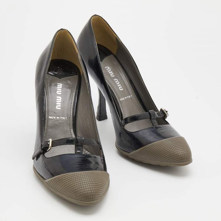 Pre Owned Miu Miu Black/Grey Patent Leather And Rubber Extended Cap Toe Mary Jane Pumps Size 35.5