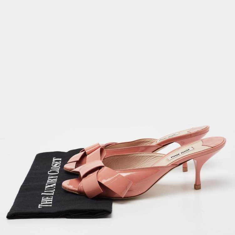 Pre Owned Miu Miu Peach Pink Patent Leather Bow Mules Size 39.5