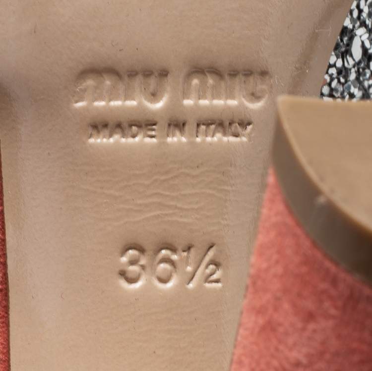 Pre Owned Miu Miu Silver/Coral Pink Coarse Glitter and Suede Peep-Toe Pumps Size 36.5
