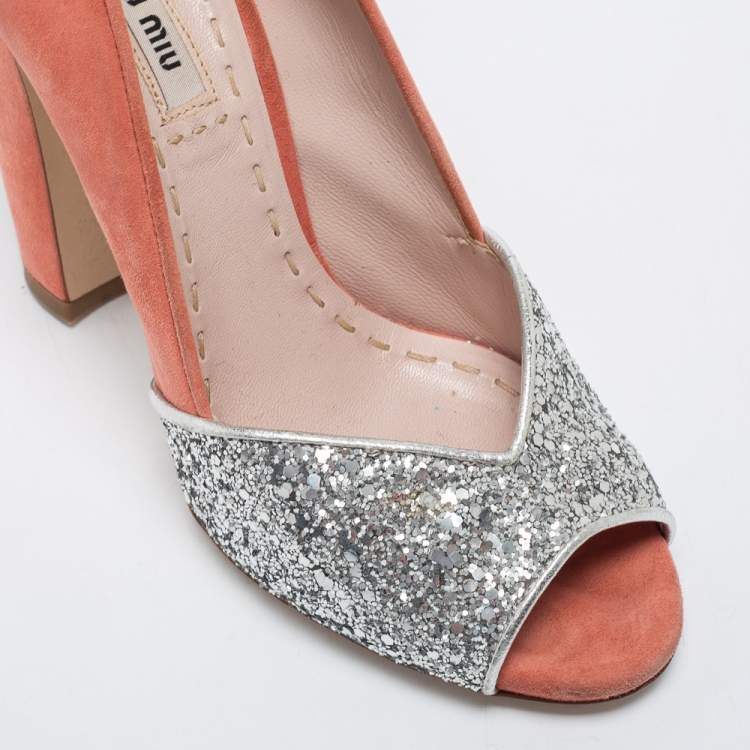 Pre Owned Miu Miu Silver/Coral Pink Coarse Glitter and Suede Peep-Toe Pumps Size 36.5