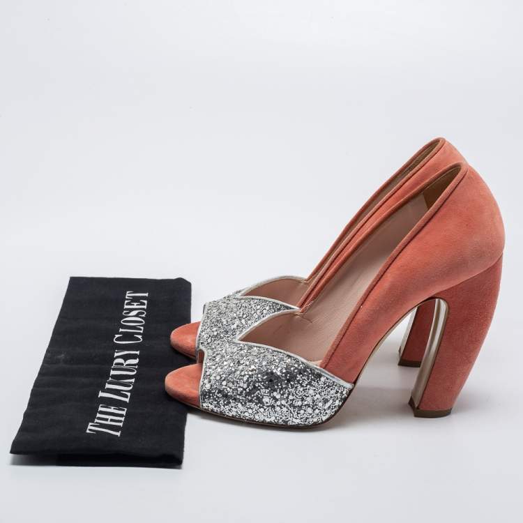 Pre Owned Miu Miu Silver/Coral Pink Coarse Glitter and Suede Peep-Toe Pumps Size 36.5