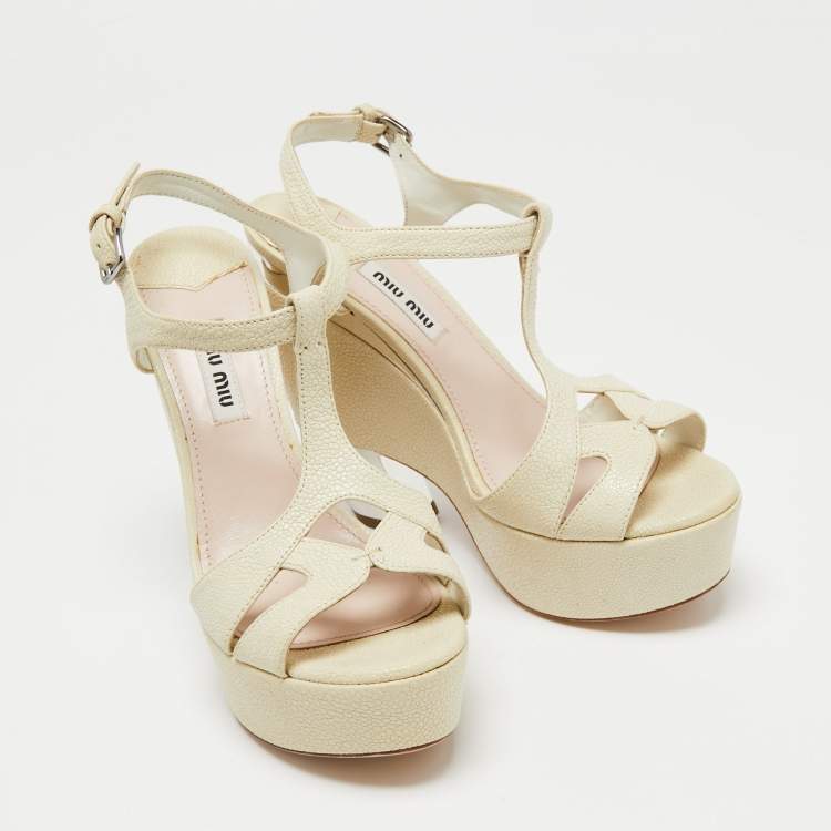 Pre Owned Miu Miu Cream Textured Leather Strappy Platform Block Heel Sandals Size 36