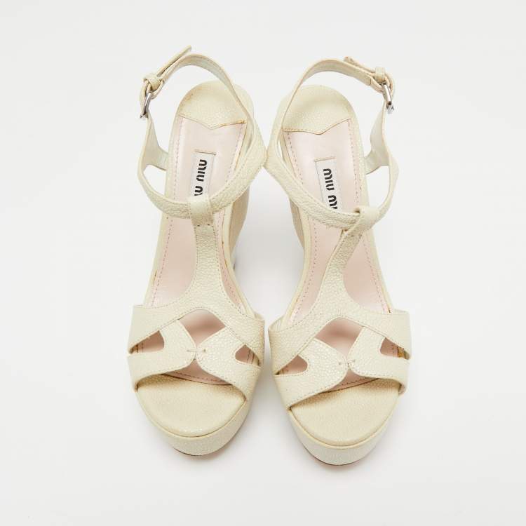 Pre Owned Miu Miu Cream Textured Leather Strappy Platform Block Heel Sandals Size 36