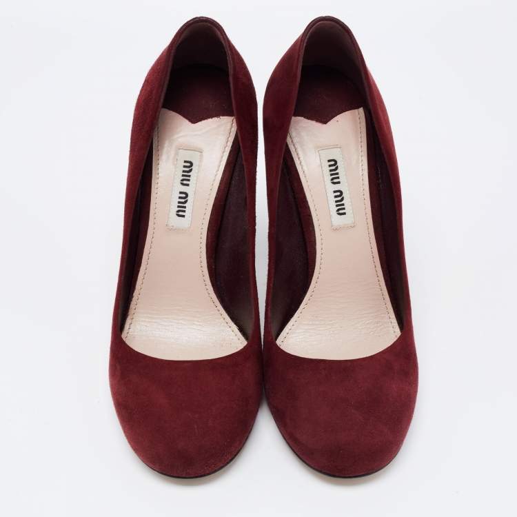 Pre Owned Miu Miu Burgundy Suede Crystal Embellished Pumps Size 36.5