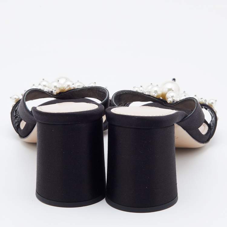 Pre Owned Miu Miu Black Satin Crystal And Pearl Embellished Slide Sandals Size 38.5