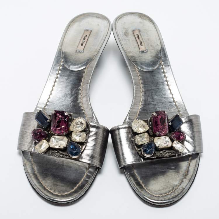Pre Owned Miu Miu Metallic Grey Leather Crystal Embellished Slide Sandals Size 40
