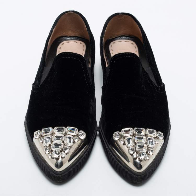 Pre Owned Miu Miu Black Velvet Crystal Embellished Toe Cap Slip On Sneakers Size 38