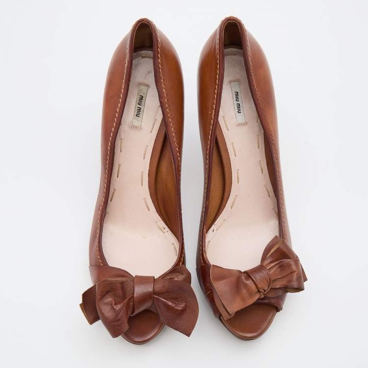 Pre Owned Miu Miu Dark Brown Leather Bow Peep Toe Pumps Size 38