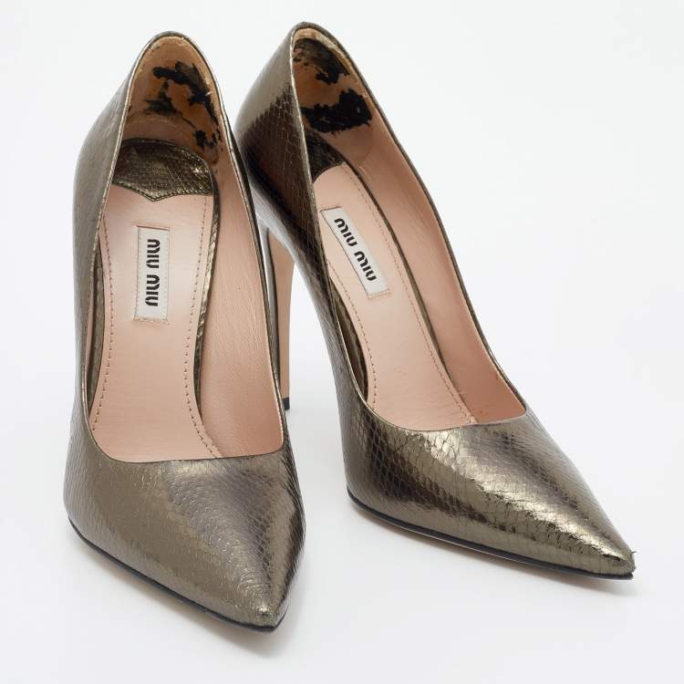 Pre Owned Miu Miu Metallic Bronze Snakeskin Embossed Leather Pointed Toe Pumps Size 38