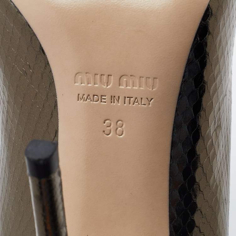 Pre Owned Miu Miu Metallic Bronze Snakeskin Embossed Leather Pointed Toe Pumps Size 38