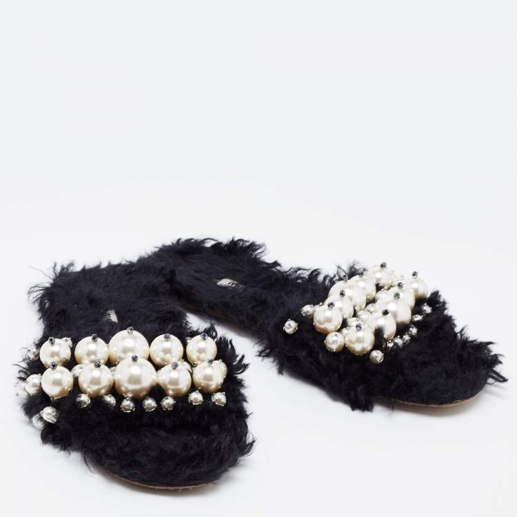 Pre Owned Miu Miu Black Faux Fur Pearl Embellished Slide Flats Size 38