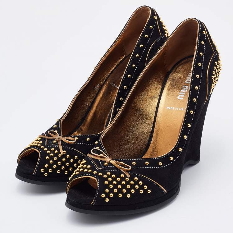 Pre Owned Miu Miu Black Suede Embellished Bow Wedge Pumps Size 36