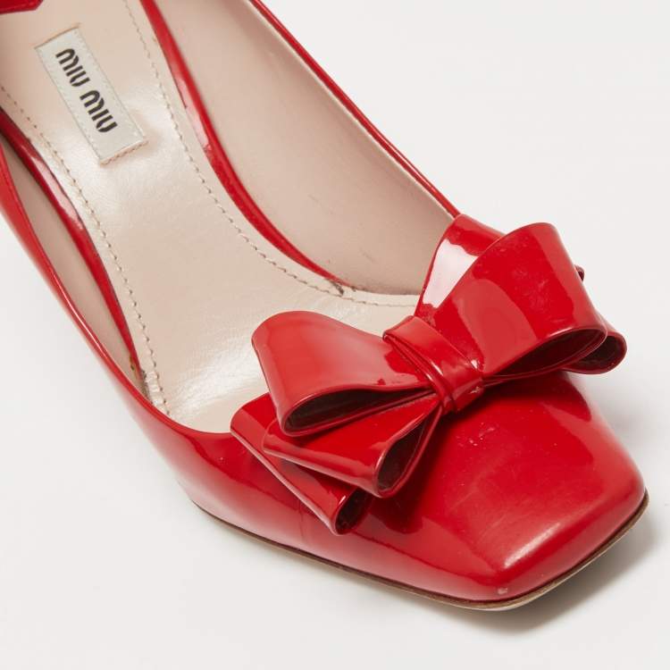 Pre Owned Miu Miu Red Patent Leather Block Heel Pumps Size 40