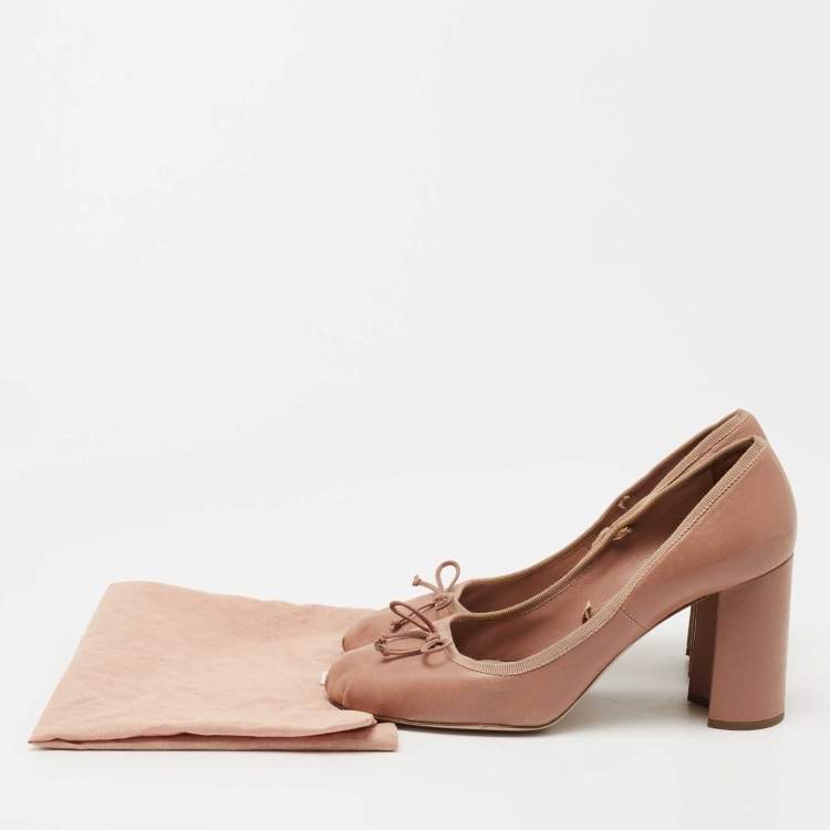 Pre Owned Miu Miu Beige Leather Loafer Pumps Size 38.5