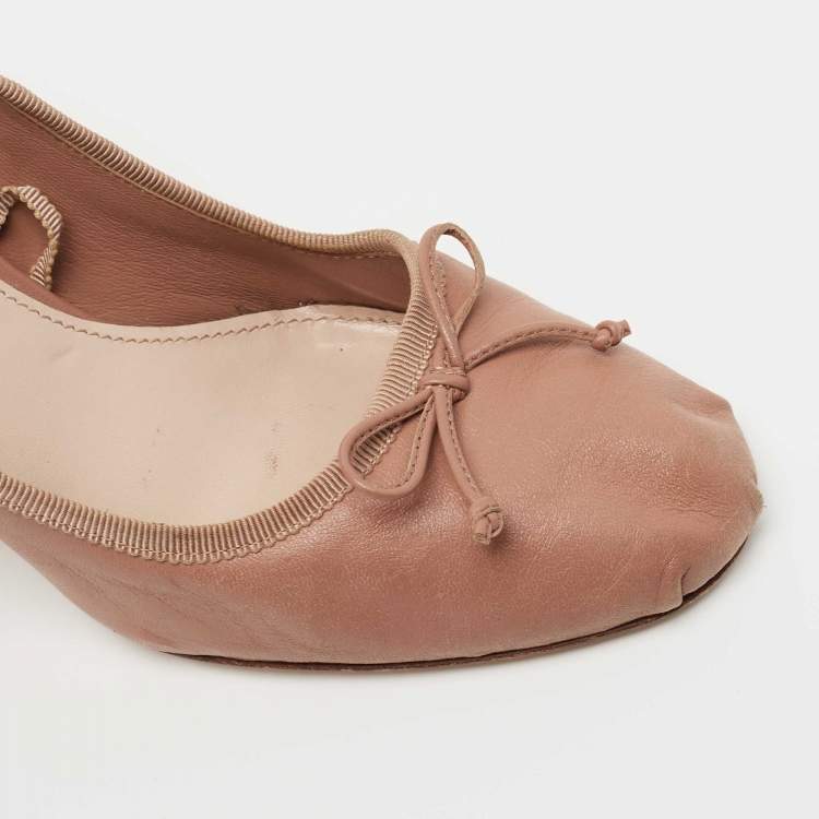 Pre Owned Miu Miu Beige Leather Loafer Pumps Size 38.5