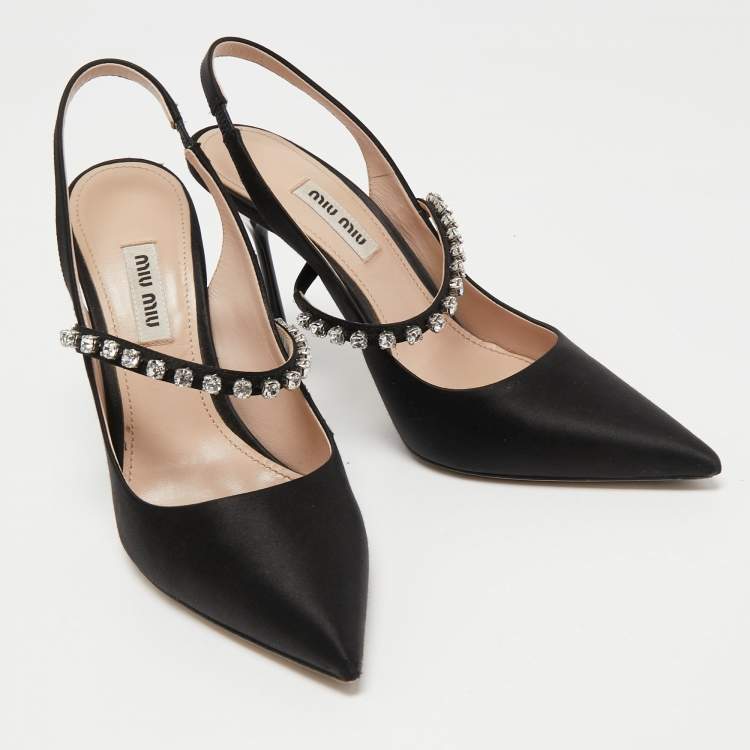 مملوكة مسبقًا Miu Miu Black Satin Crystal Embellished Slingback Pumps Size 36.5
