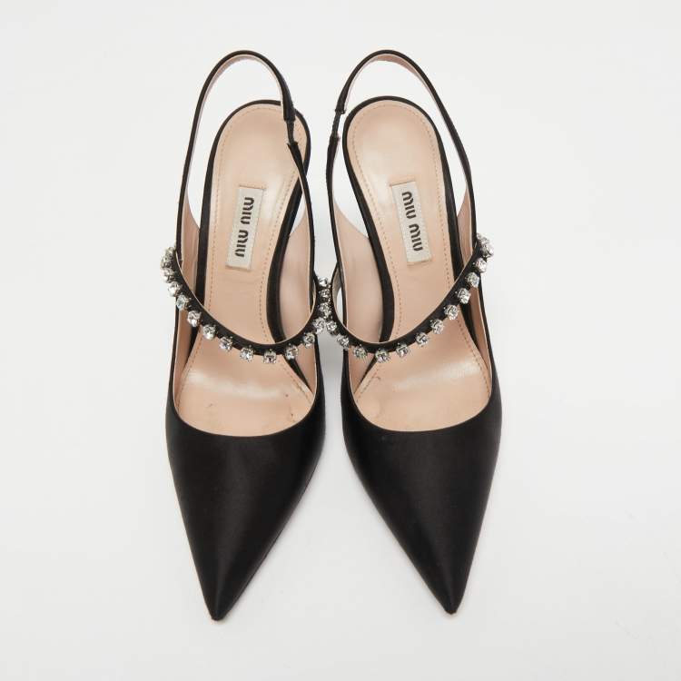 مملوكة مسبقًا Miu Miu Black Satin Crystal Embellished Slingback Pumps Size 36.5
