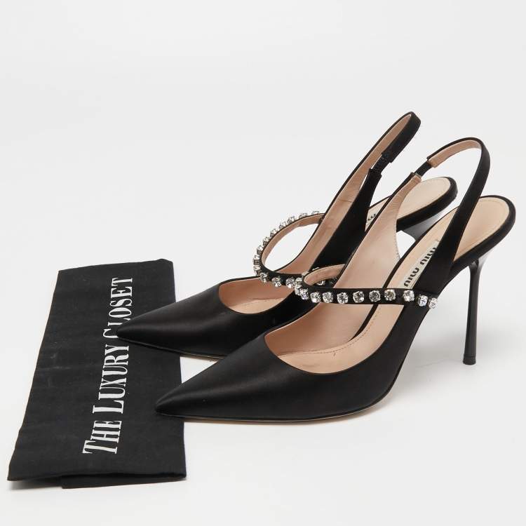 مملوكة مسبقًا Miu Miu Black Satin Crystal Embellished Slingback Pumps Size 36.5