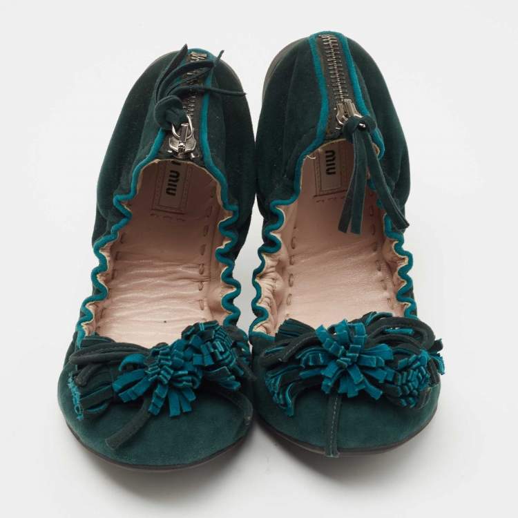 Pre Owned Miu Miu Dark Green Suede Fringe Bow Scrunch Ballet Flats Size 38
