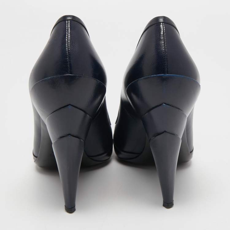 Pre Owned Miu Miu Navy Blue Leather Pointed Toe Pumps Size 40