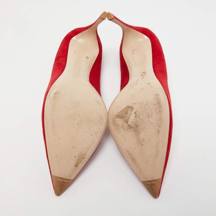 Pre Owned Miu Miu Red Suede Pointed Toe Pumps Size 40