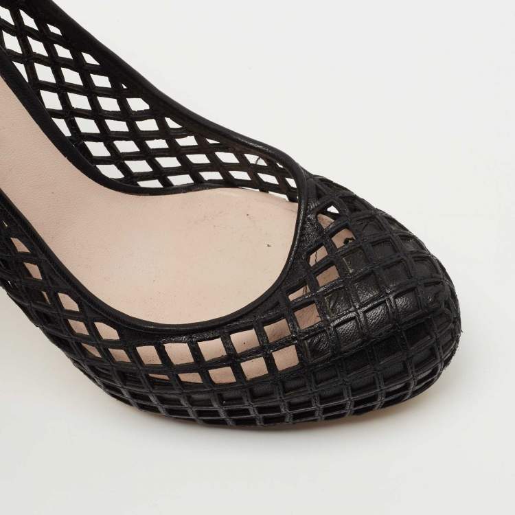 Pre Owned Miu Miu Black Woven Leather Platform Pumps Size 35