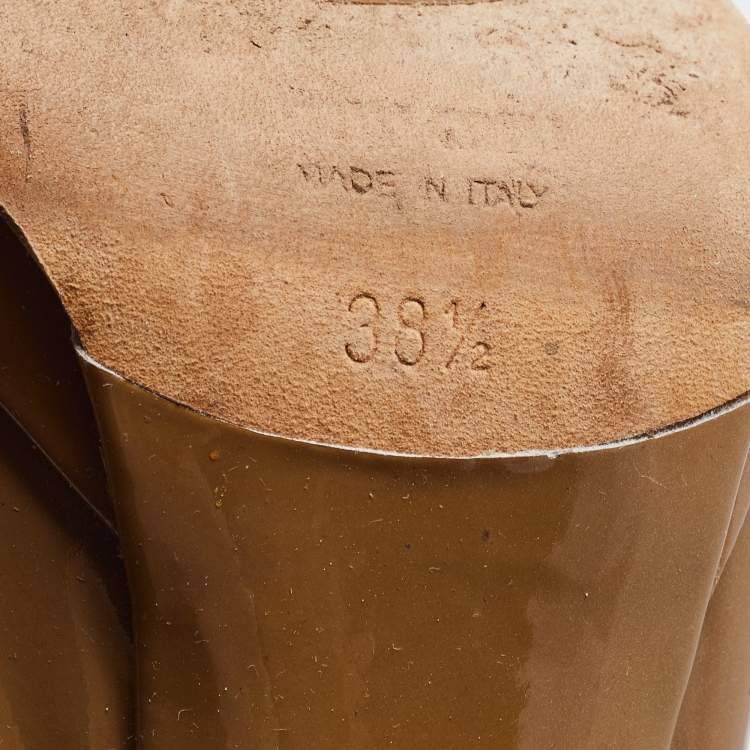 Pre Owned Miu Miu Brown Patent Leather Platform Pumps Size 38.5