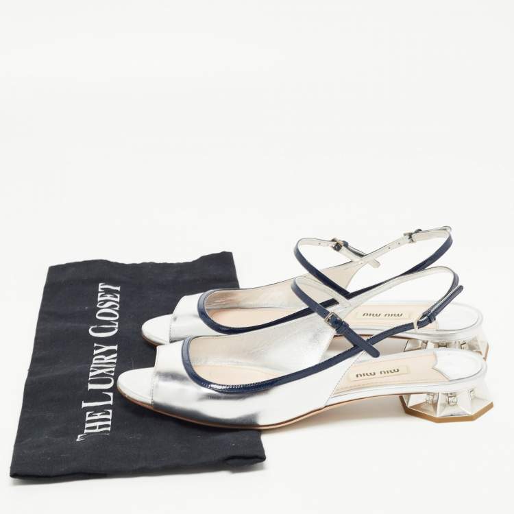 Pre Owned Miu Miu Silver/Navy Blue Leather Slingback Sandals Size 38.5