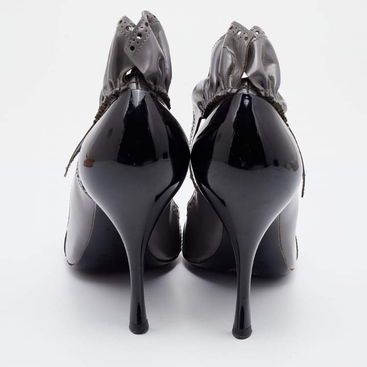 Pre Owned Miu Miu Grey/Black Patent Leather Brogue Platform Pumps Size 38