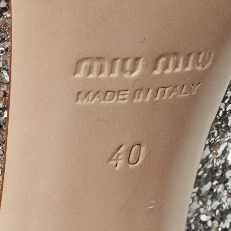 Pre Owned Miu Miu Silver/Blue Coarse Glitter and Patent Leather Mary Jane Pumps Size 40