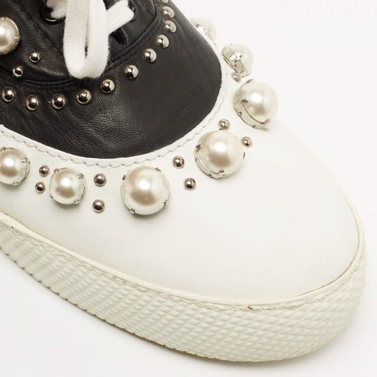 Pre Owned Miu Miu White/Black Leather Studded Lace Up Sneakers Size 41