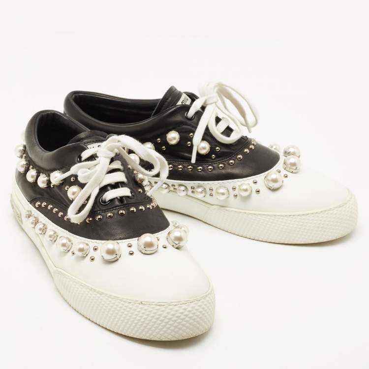 Pre Owned Miu Miu White/Black Leather Studded Lace Up Sneakers Size 41
