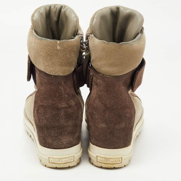 مملوكة مسبقًا Miu Miu Brown/Grey Suede Ankle Length Boots Size 37