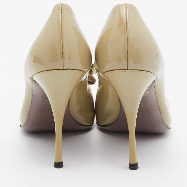Pre Owned Miu Miu Green Patent Leather Bow Peep Toe Pumps Size 36.5