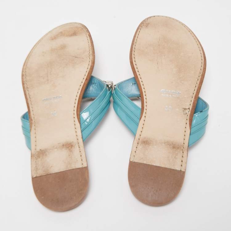 Pre Owned Miu Miu Blue Patent Leather Crystal Embellished Thong Flats Size 38