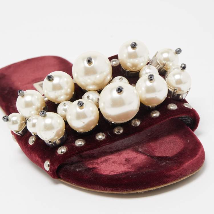 Pre Owned Miu Miu Burgundy Velvet Faux Pearl Embellished Flat Slides Size 37