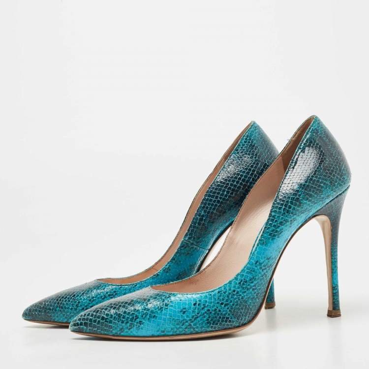 Pre Owned Miu Miu Blue/Black Embossed Snakeskin Pointed Toe Pumps Size 39.5