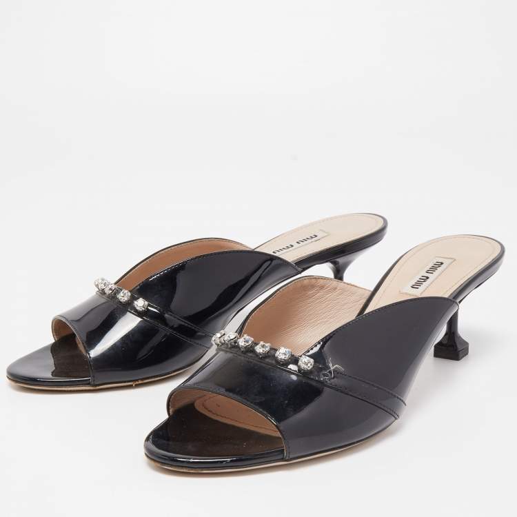Pre Owned Miu Miu Black Patent Leather Crystal Embellished Open Toe Mules Size 39
